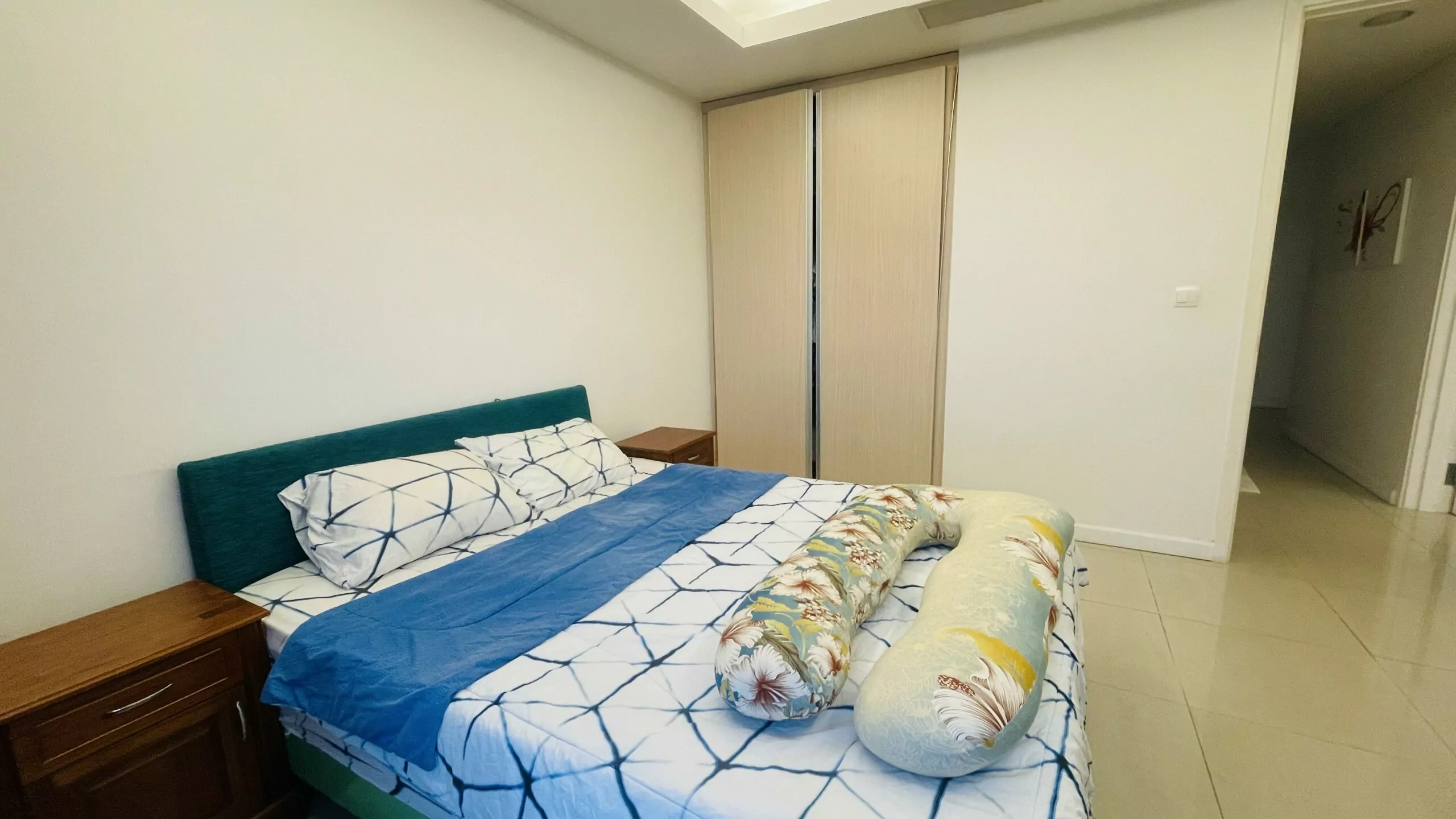 2 BEDROOM APARTMENT FOR SALE - AZURA DANANG