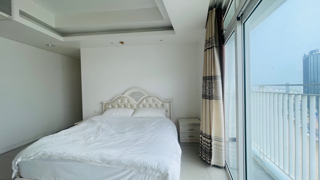 2 BEDROOM APARTMENT AZURA BUILDING FOR SALE IN DA NANG