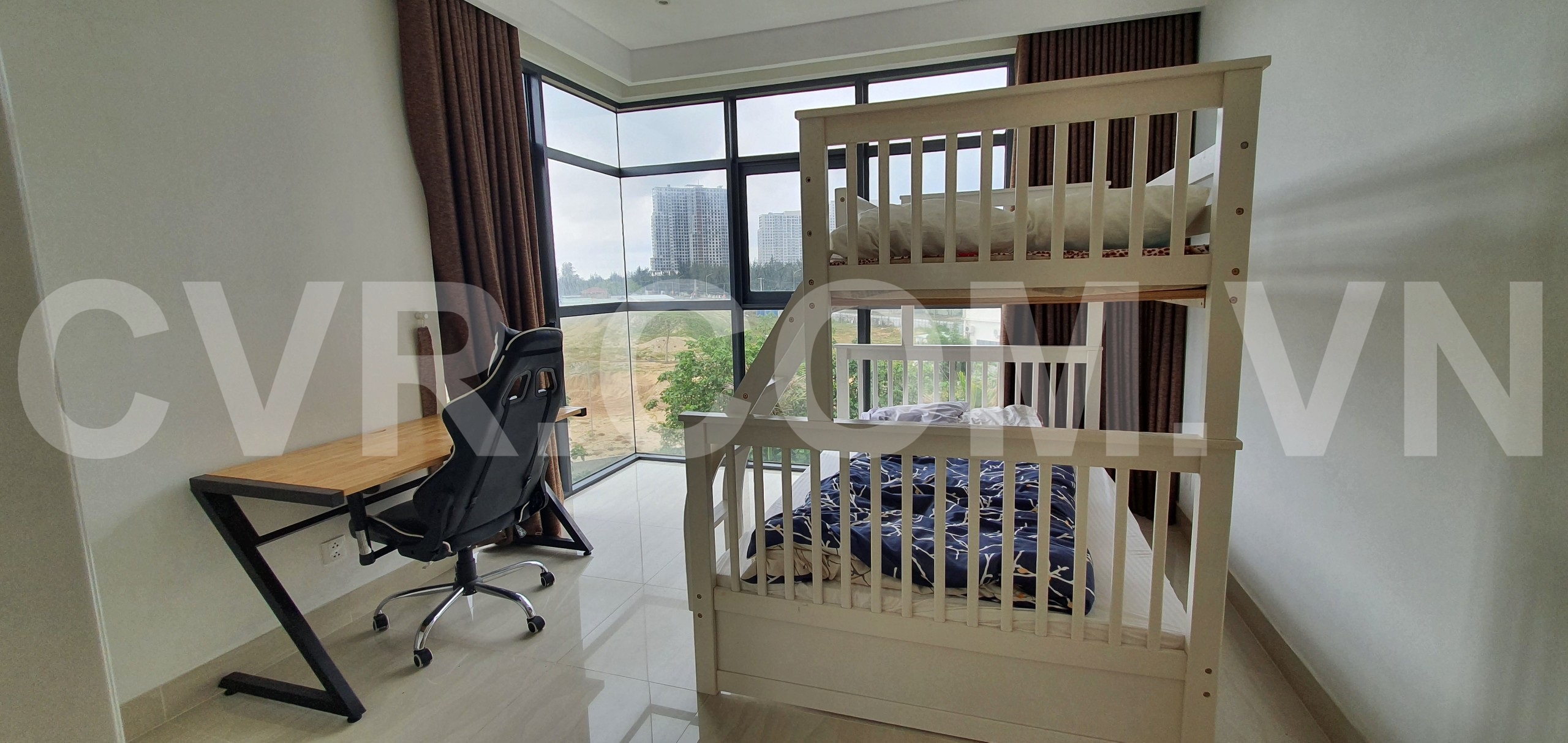 OCEAN VIEW CORNER 2 BDR APARTMENT FOR SALE IN THE OCEAN SUITES, DA NANG