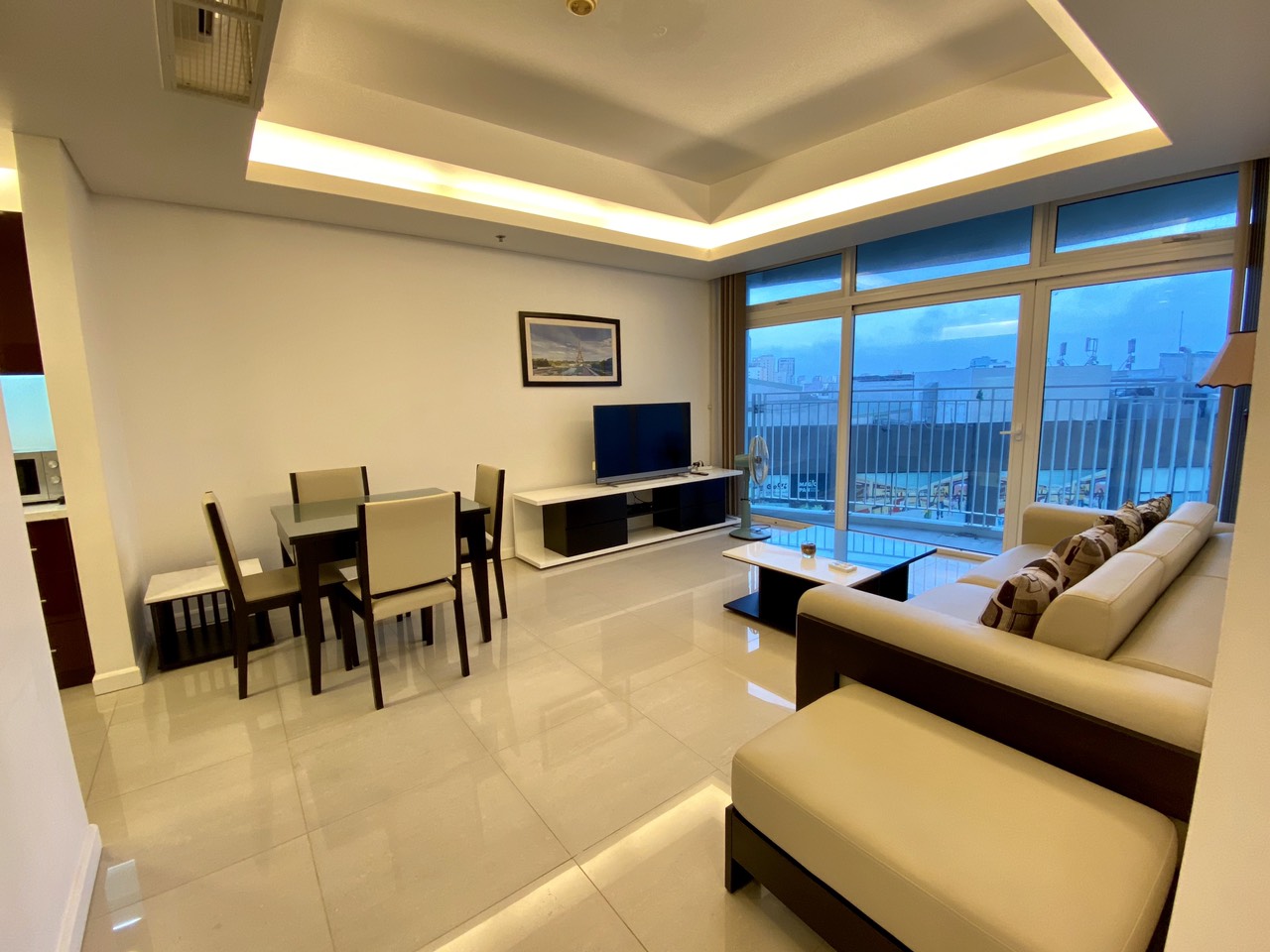 1 BEDROOM APARTMENT FOR SALE IN AZURA BUILDING DA NANG