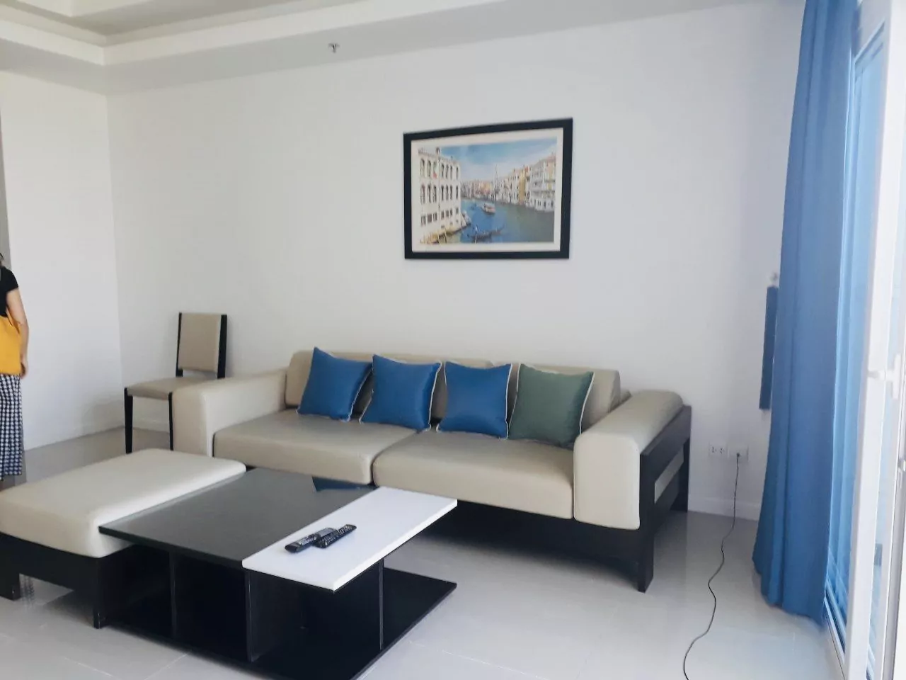 1 BEDROOM HIGH FLOOR APARTMENT FOR SALE IN AZURA DA NANG
