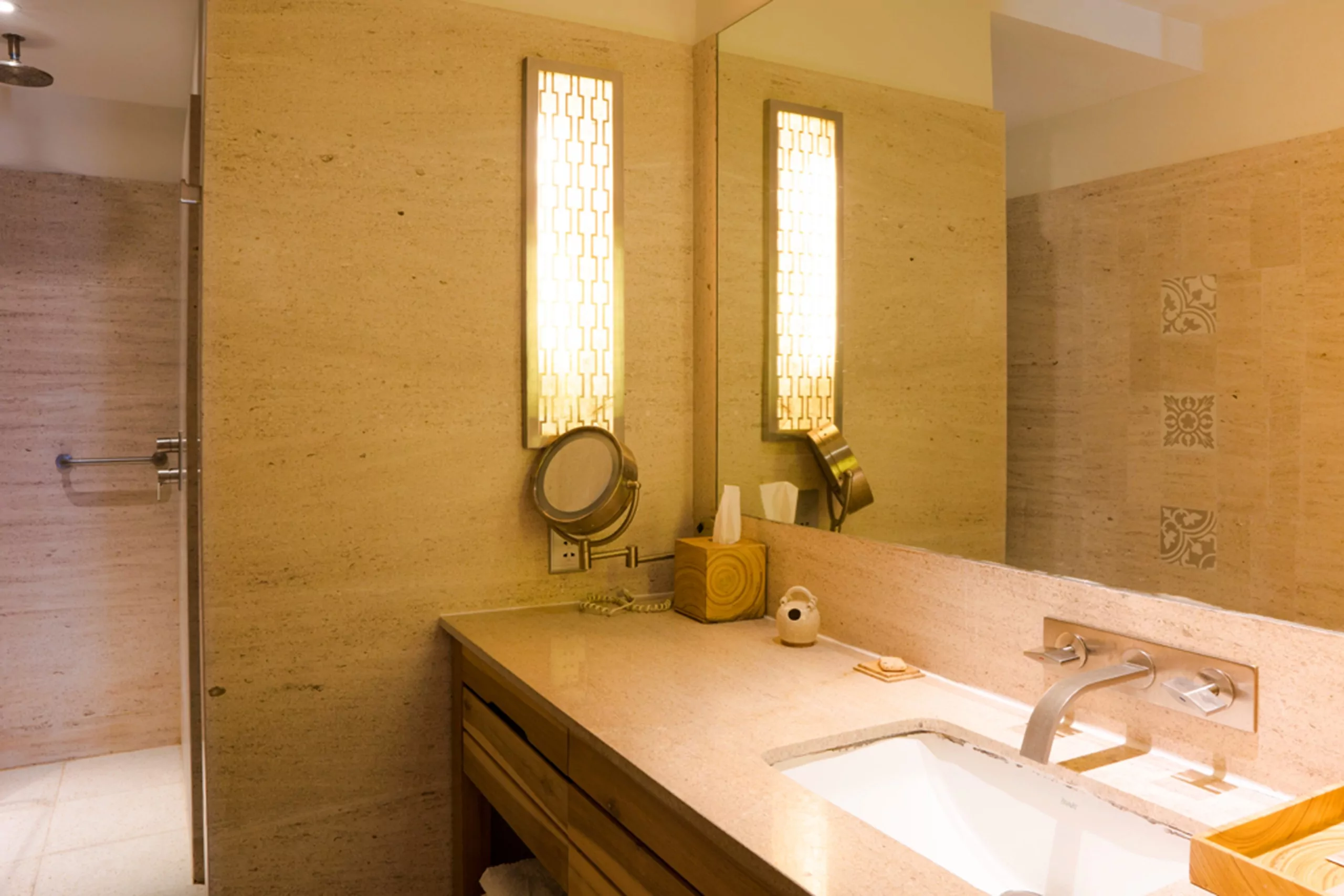 2 BEDROOM LUXURY APARTMENT FOR SALE IN HYATT REGENCY DA NANG