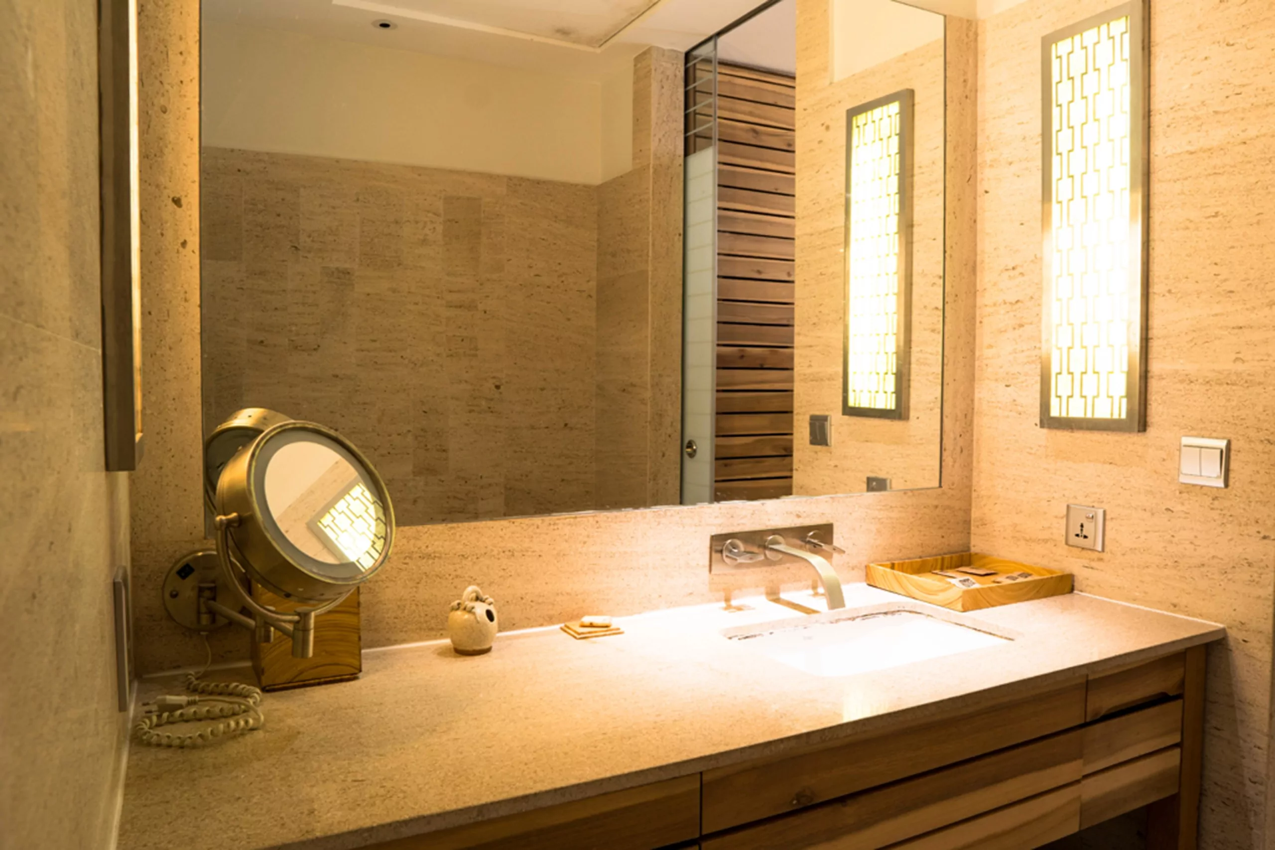 2 BEDROOM LUXURY APARTMENT FOR SALE IN HYATT REGENCY DA NANG
