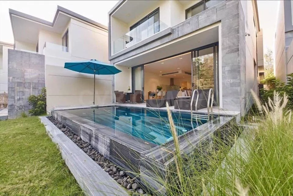 THE POINT GOLF COURSE VILLA 3BDR WITH PINK BOOK FOR SALE IN DA NANG