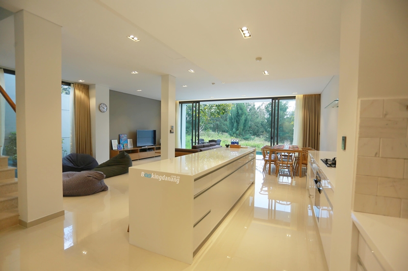 4 BEDROOM THE POINT VILLA DANANG FOR RENT IN DA NANG