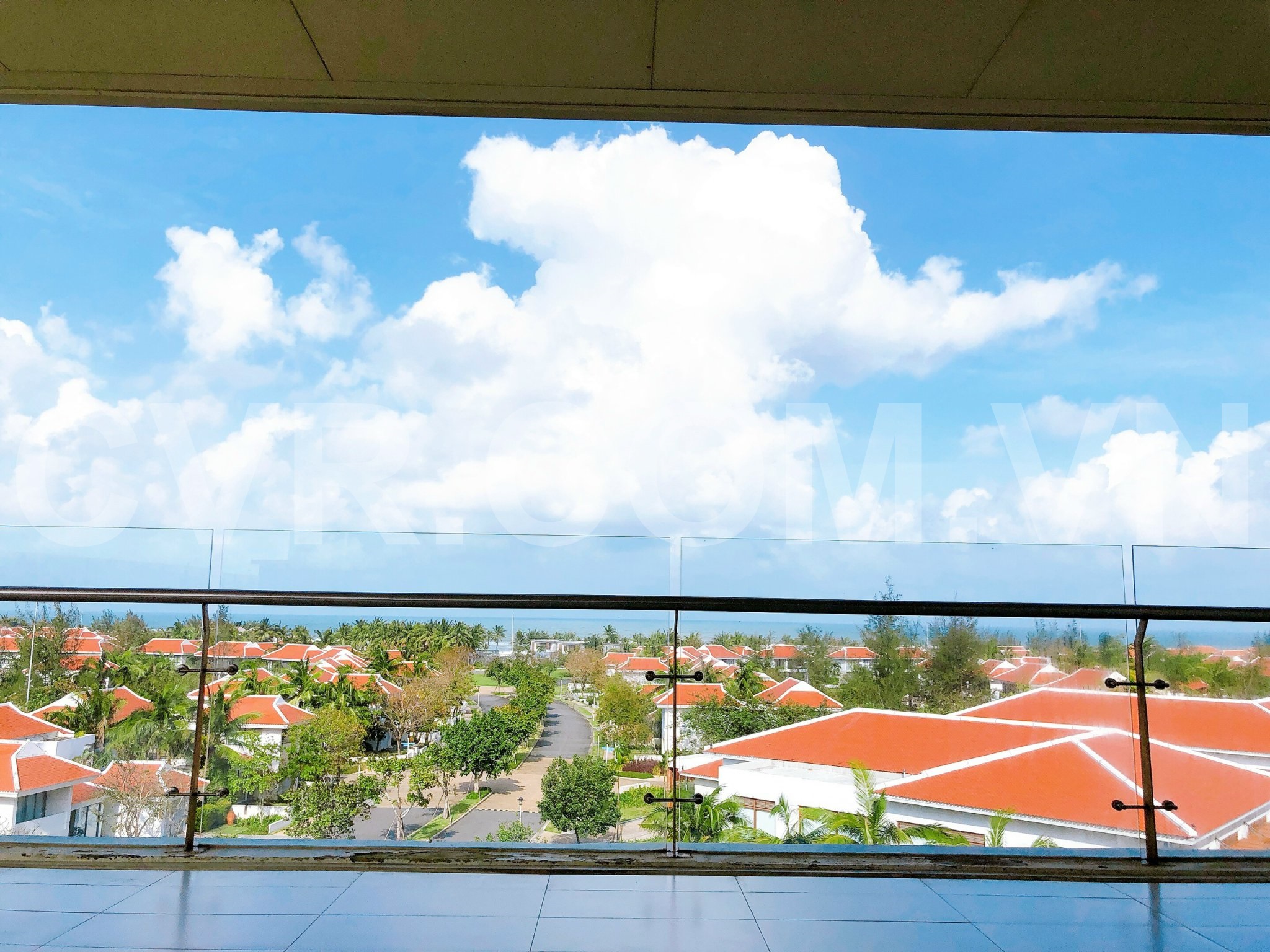 CORNER 2 BDR APARTMENT FOR SALE IN THE OCEAN SUITES, DA NANG