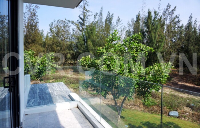 THE POINT GOLF COURSE VILLA 3BDR FOR SALE IN DA NANG