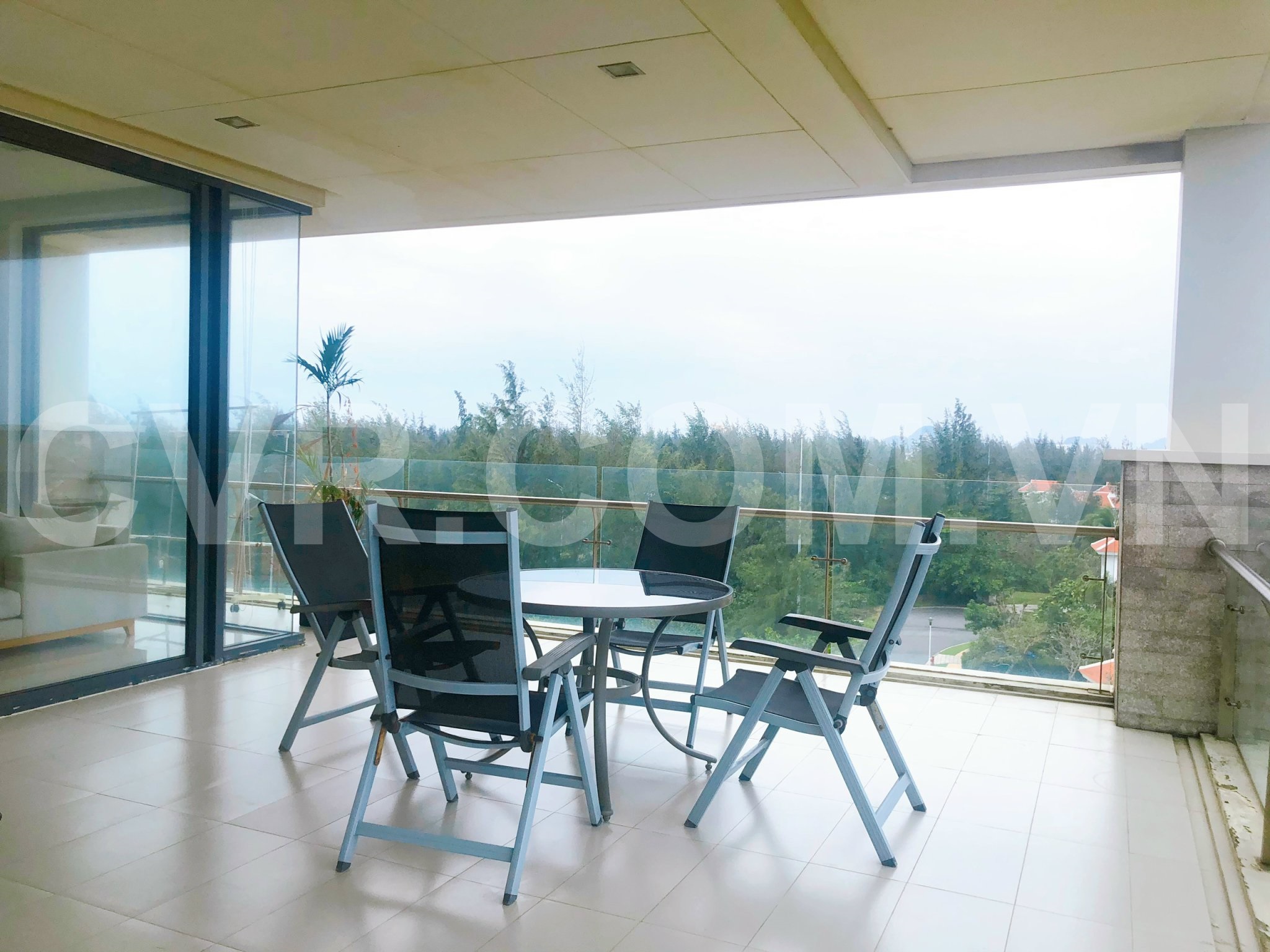 CORNER 2 BDR APARTMENT FOR SALE IN THE OCEAN SUITES, DA NANG