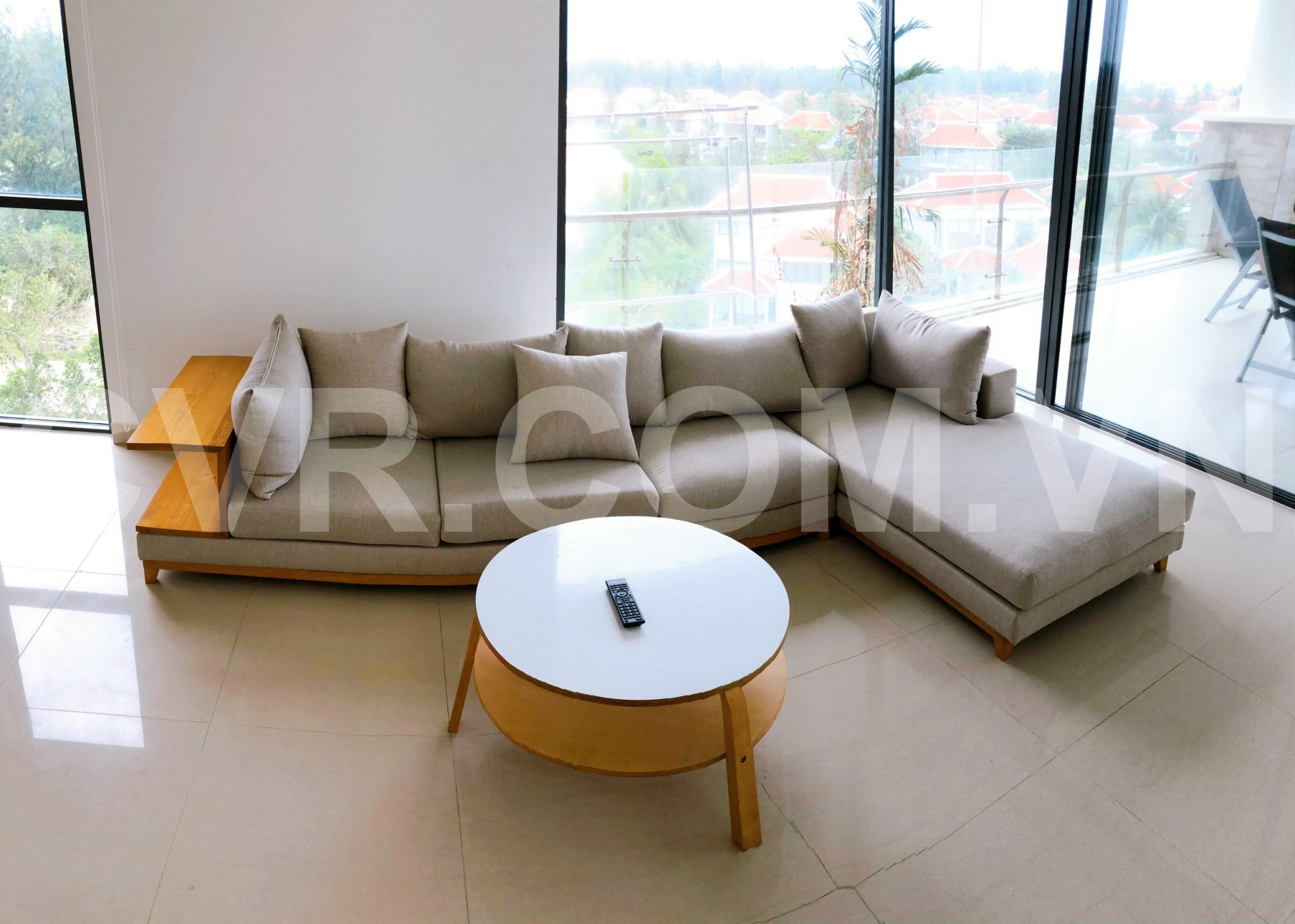 CORNER 2 BDR APARTMENT FOR SALE IN THE OCEAN SUITES, DA NANG