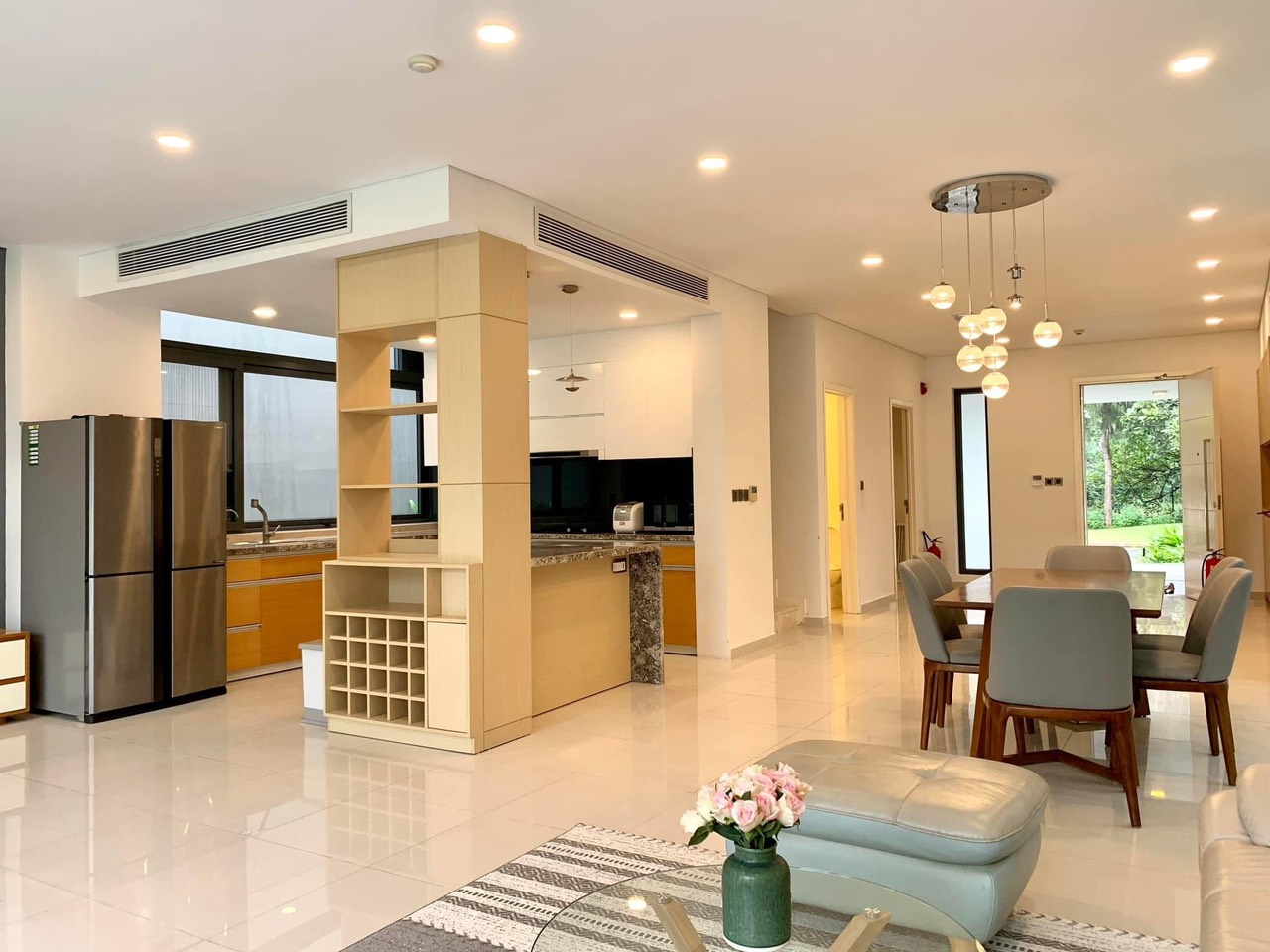 THE POINT GOLF COURSE VILLA 3BDR WITH PINK BOOK FOR SALE IN DA NANG