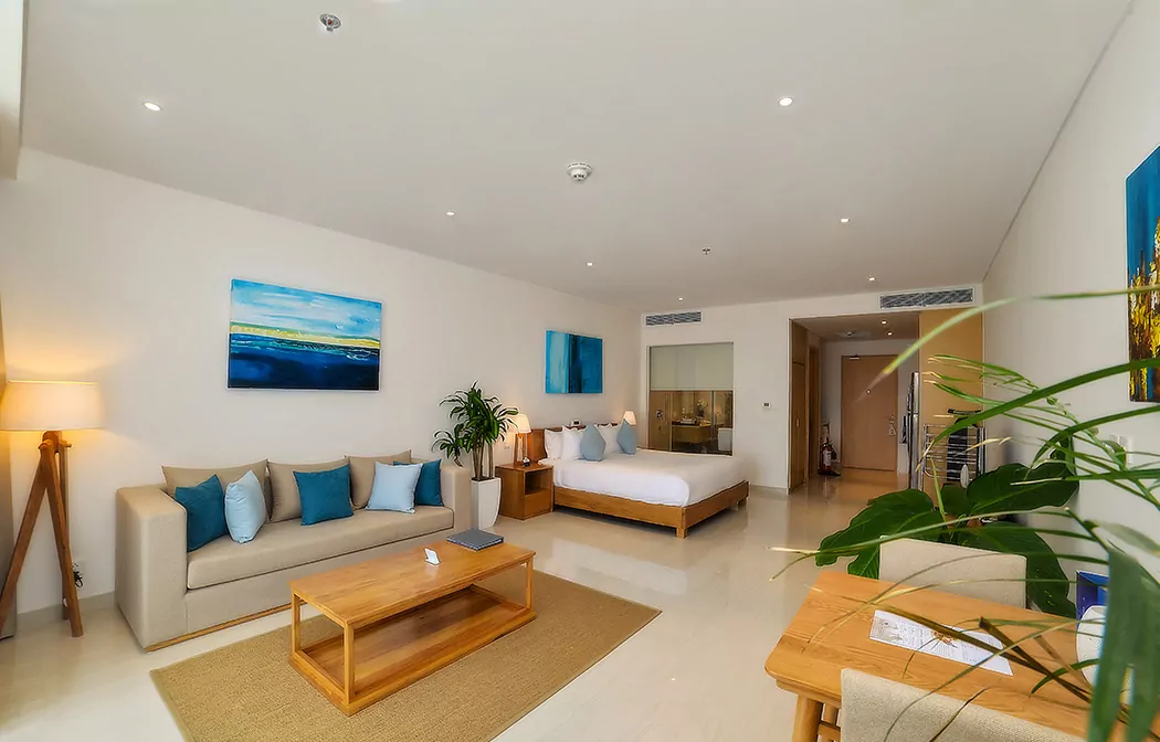 OCEAN SUITES STUDIO FOR RENT IN THE OCEAN VILLA DA NANG