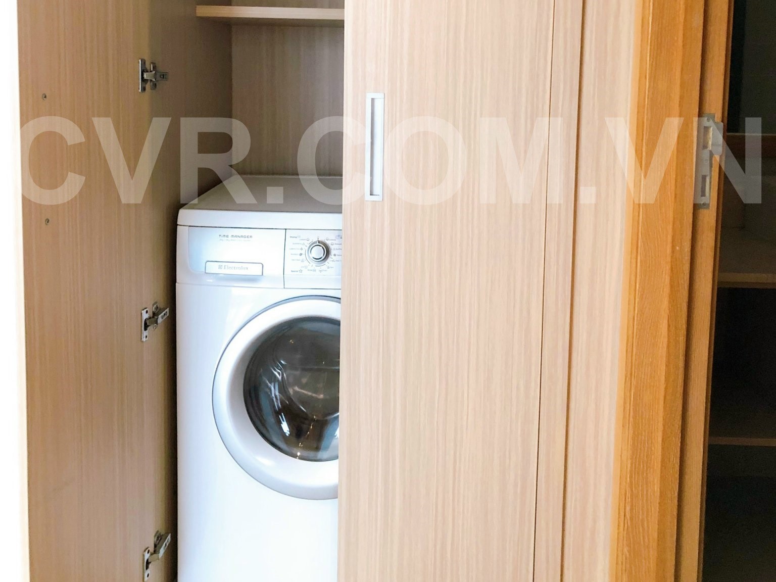 CORNER 2 BDR APARTMENT FOR SALE IN THE OCEAN SUITES, DA NANG