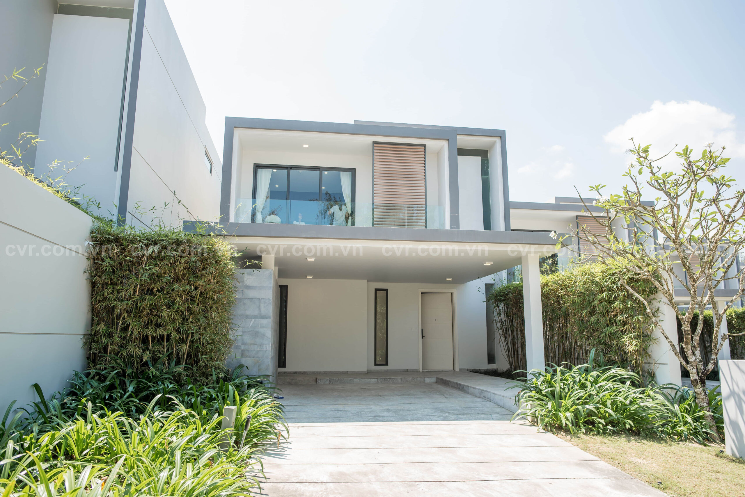 THE POINT GOLF COURSE VILLA 4BDR FOR SALE IN DA NANG