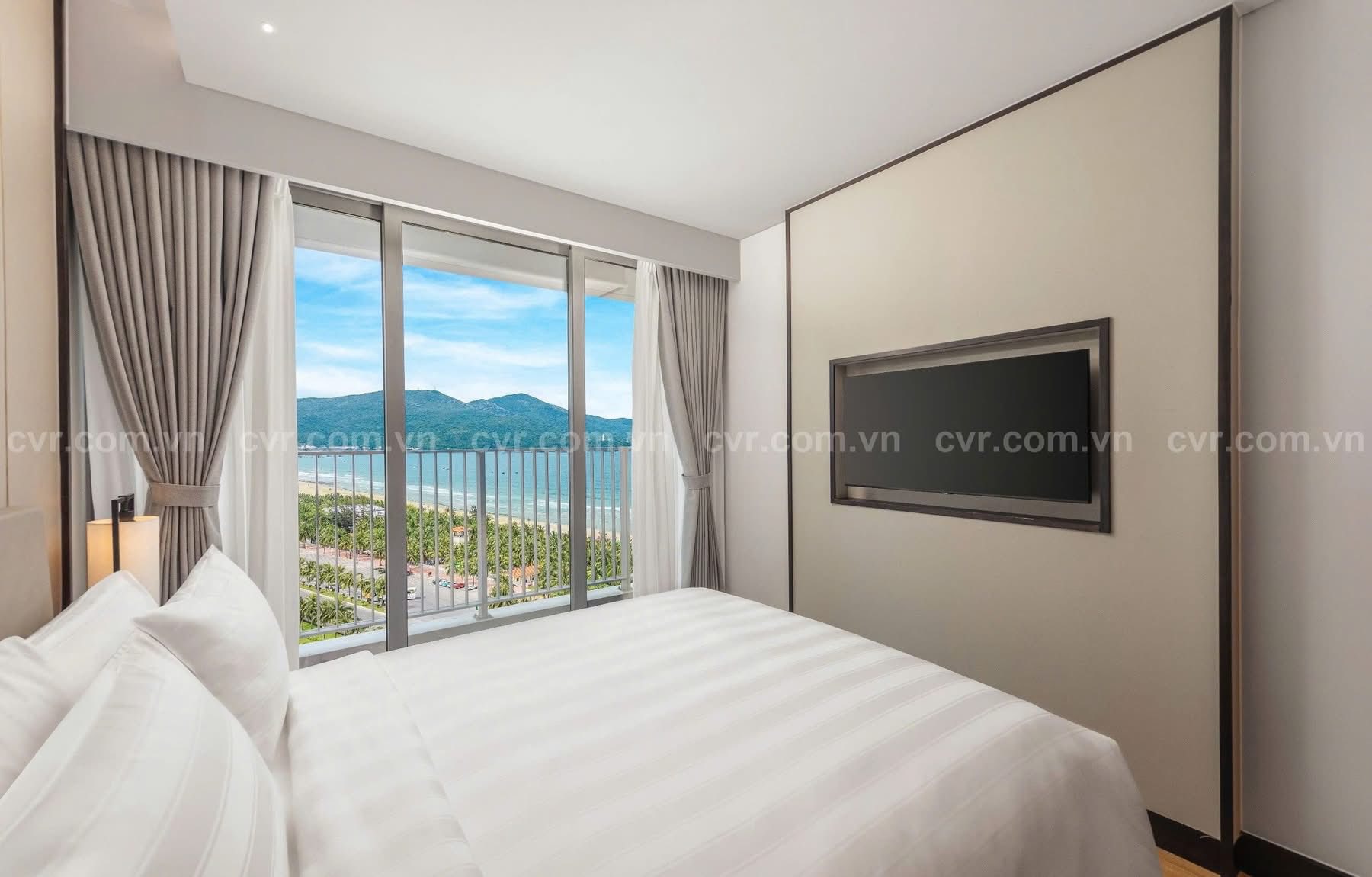 Wyndham Soleil Da Nang | 1 Bedroom and 2 Bedroom Beachfront Apartment with Ocean View for Rent